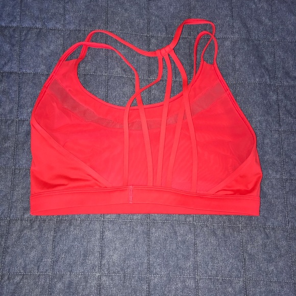 Red sports bra - Picture 2 of 2